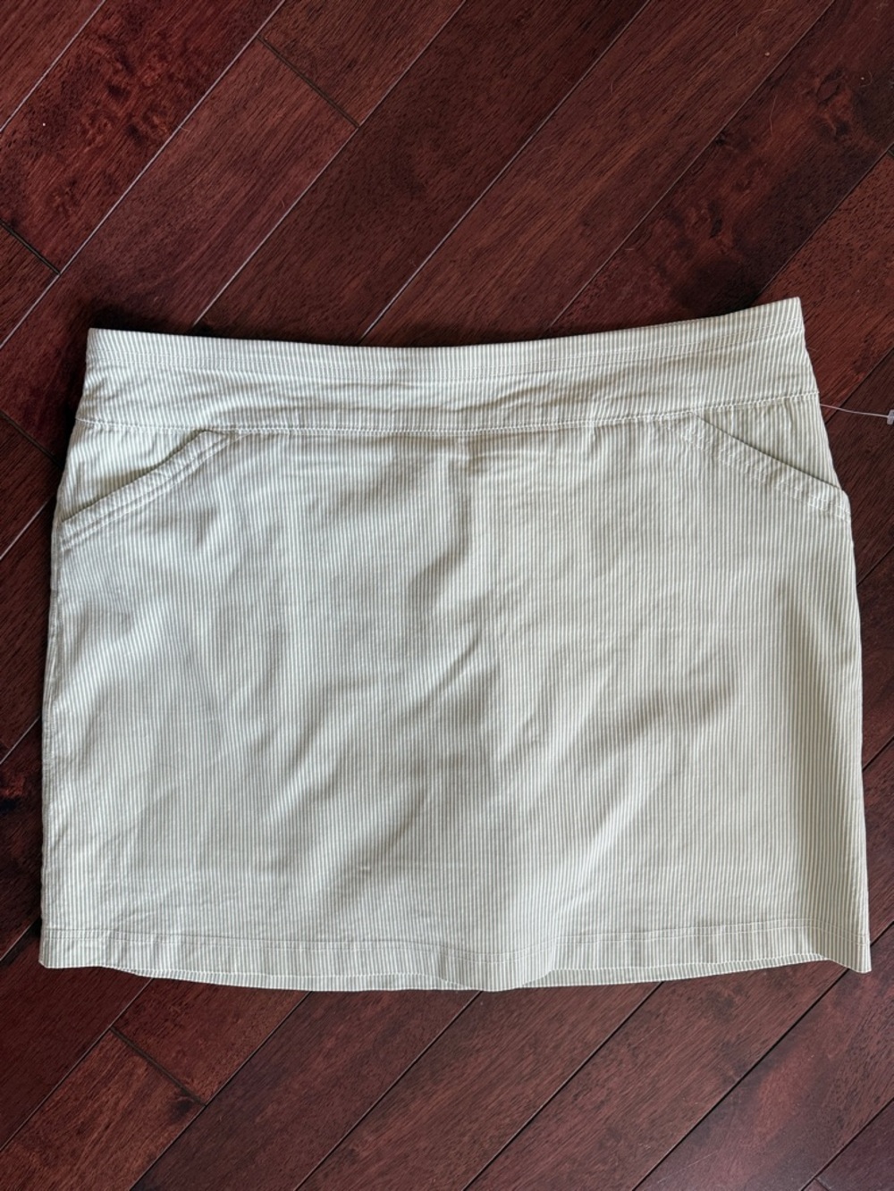 NWOtMario Serrani Italy Light Sage Green White Striped Pockets Stretch Skort XL